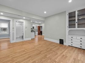 25 Howes St, Boston, MA