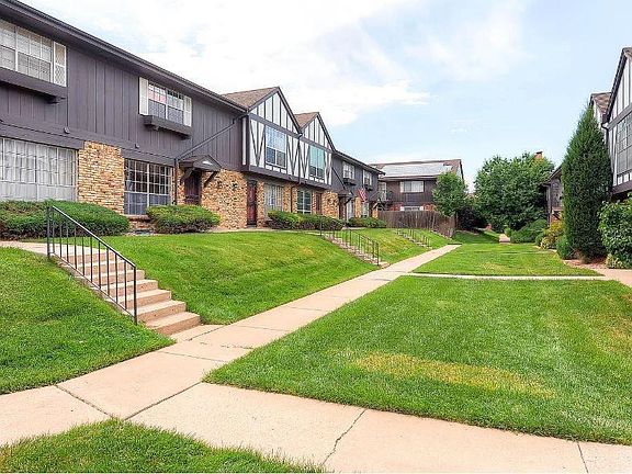 2nd image of 3825 S Monaco Street Pkwy APT 127