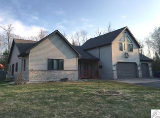 5822 Kehtel Rd, Duluth, MN 55811