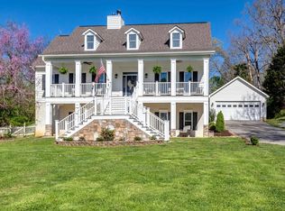 9913 Bluegrass Rd, Knoxville, TN 37922