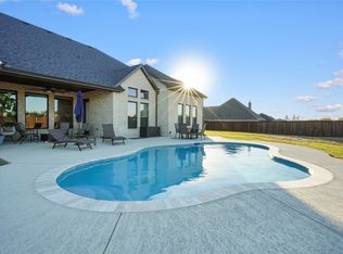 4033 Lagos Dr, Midlothian, TX 76065