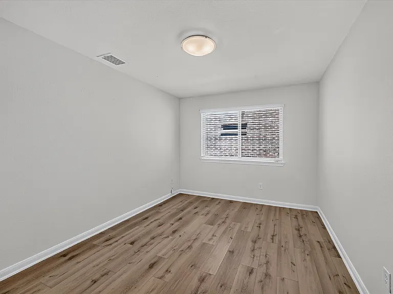1261 Rosebush Rd — Photo 17