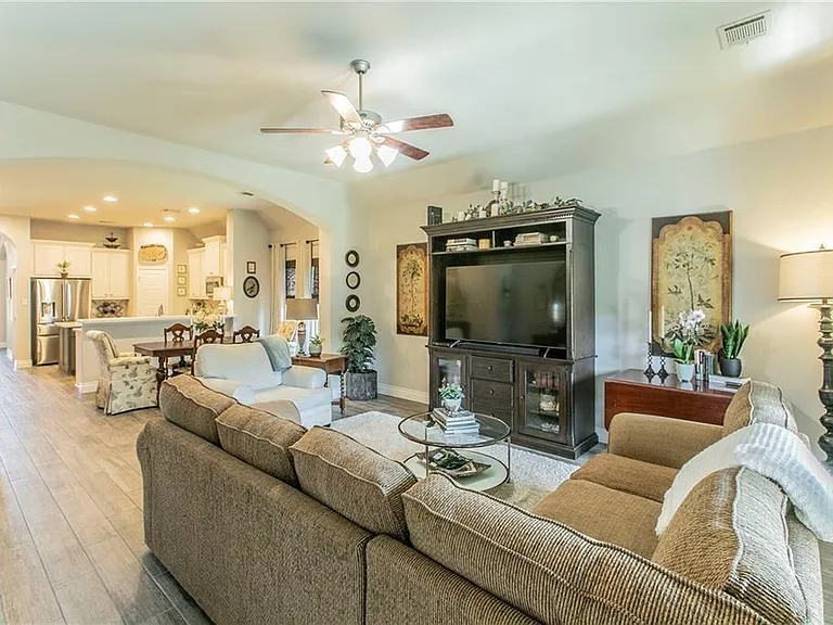 6209 Llano Stage Trl — Photo 3