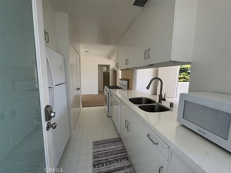 264 Dolphin Way — Photo 11