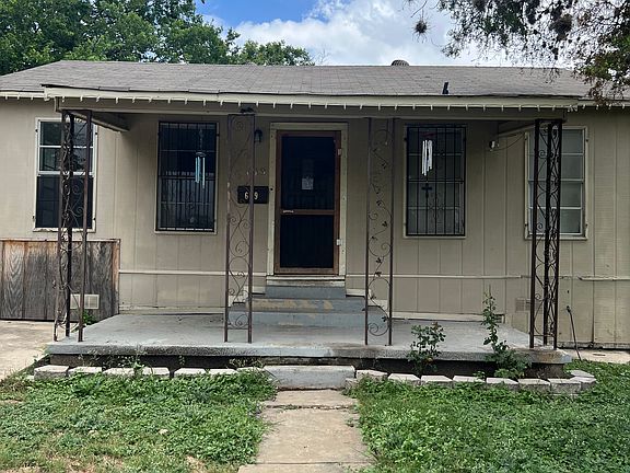 2nd image of 619 Sutton Dr