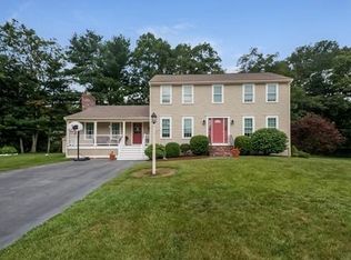 20 Fieldcrest Dr, Bridgewater, MA 02324