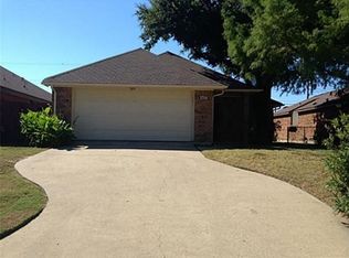 2320 Ruby Rd, Irving, TX 75060