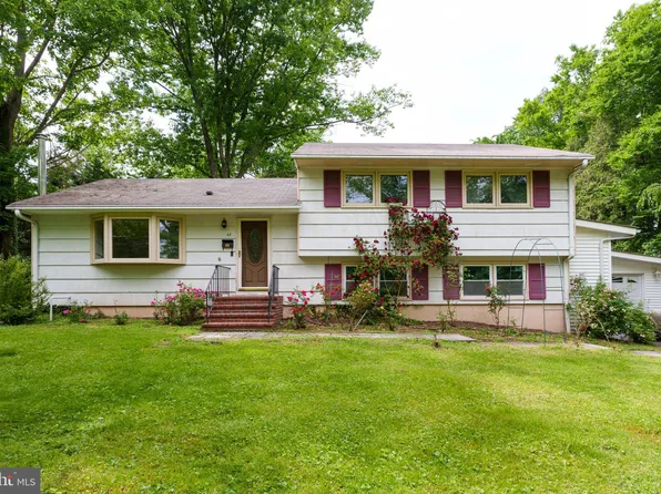 42 Monroe Ln, Princeton, NJ 08540