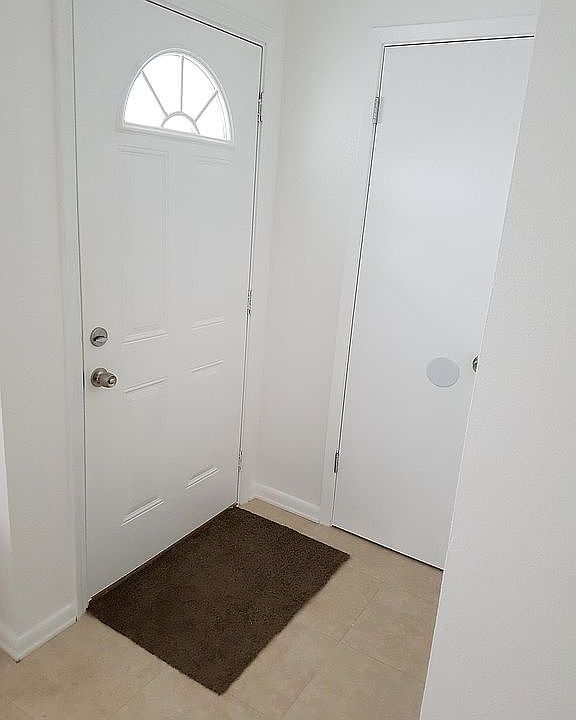 1st image of 134 Valencia Dr