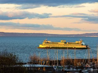 61 Pine St APT 304, Edmonds, WA 98020