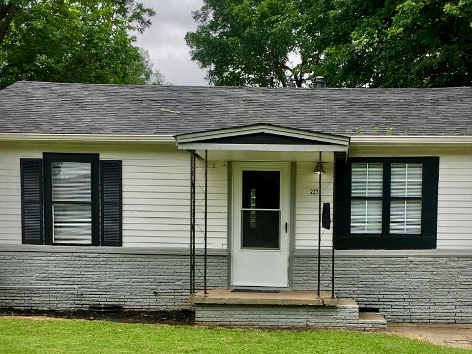 1st image of 227 E Midway St