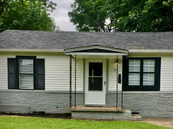 227 E Midway St, Broken Arrow, OK 74012