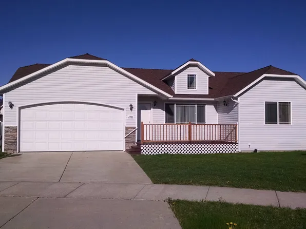 2743 W Porthill Ct, Hayden Lake, ID 83835