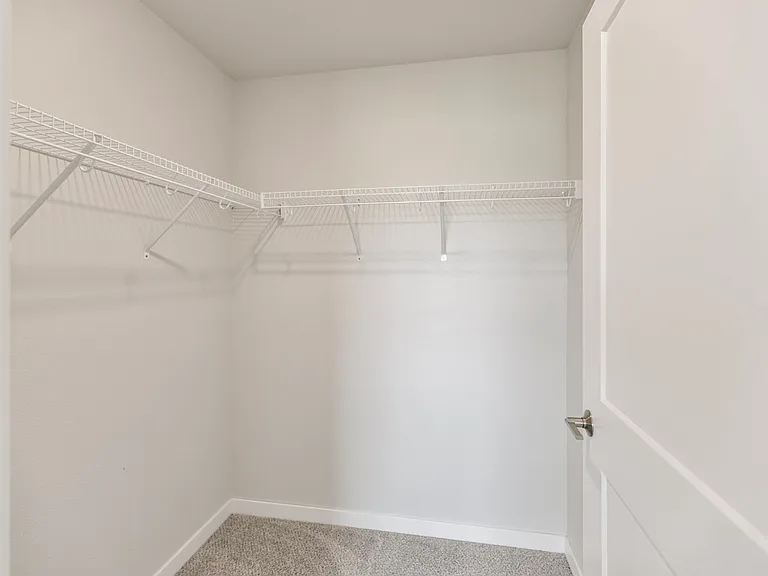 Old Town Apartments — Photo 22