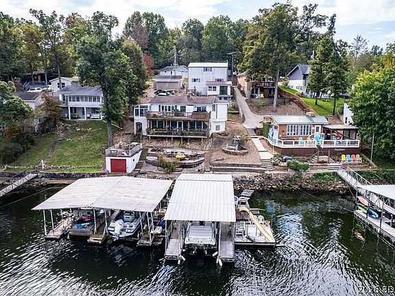 4th image of 33060 Fairglen Rd