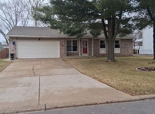 119 Laurie Ln, Oswego, IL 60543