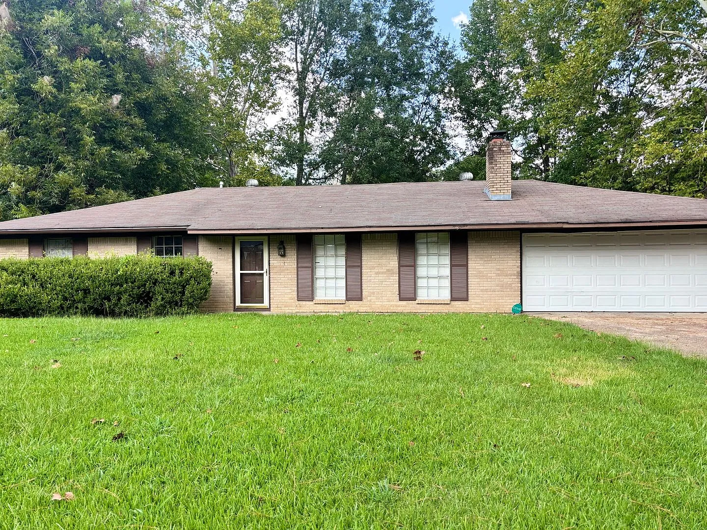1110 Branch St. Jackson, MS 39212 — Photo 1