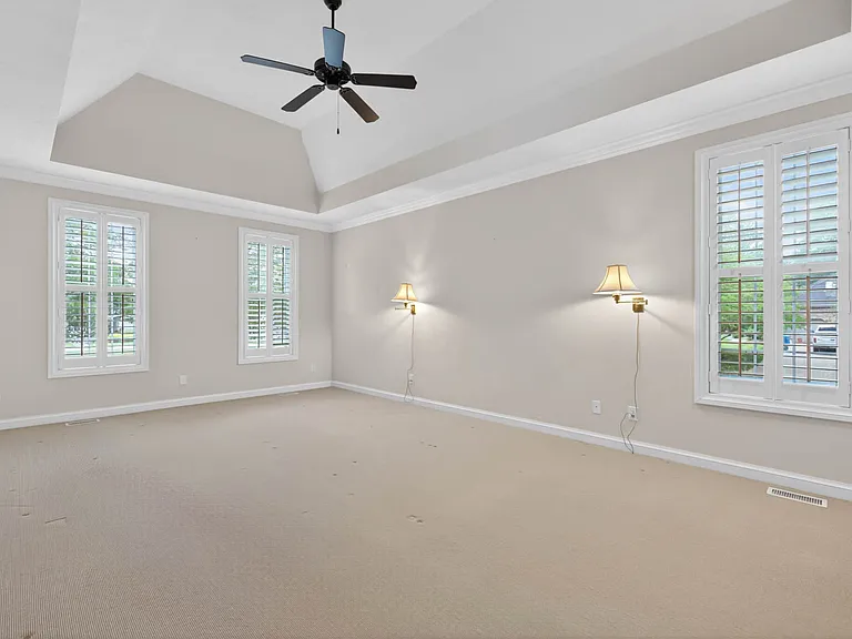1st Floor Primary Suite