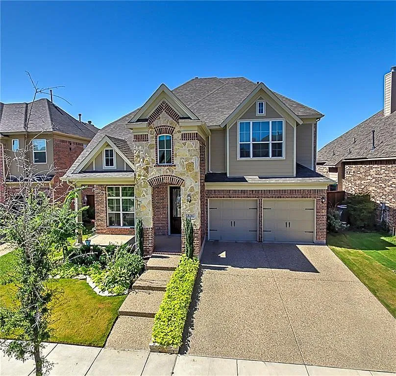 4 bed, 2.5 bath, 2905 sqft, $3,000 — Photo 4