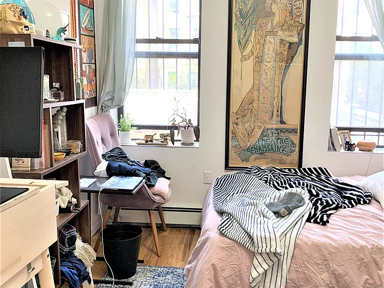 525 E 5th St #1R — Photo 7