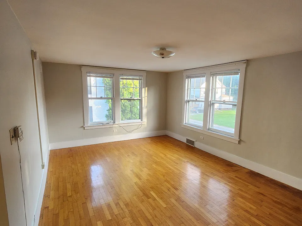 63 Ferris St #2