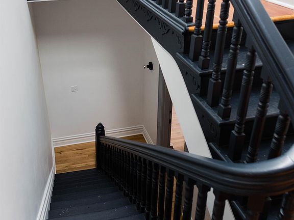 5th image of 4407 Butler St #11376607