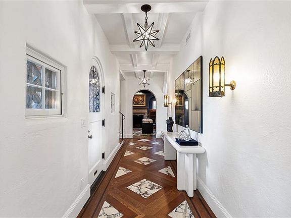 5th image of 612 Elmgrove Ave