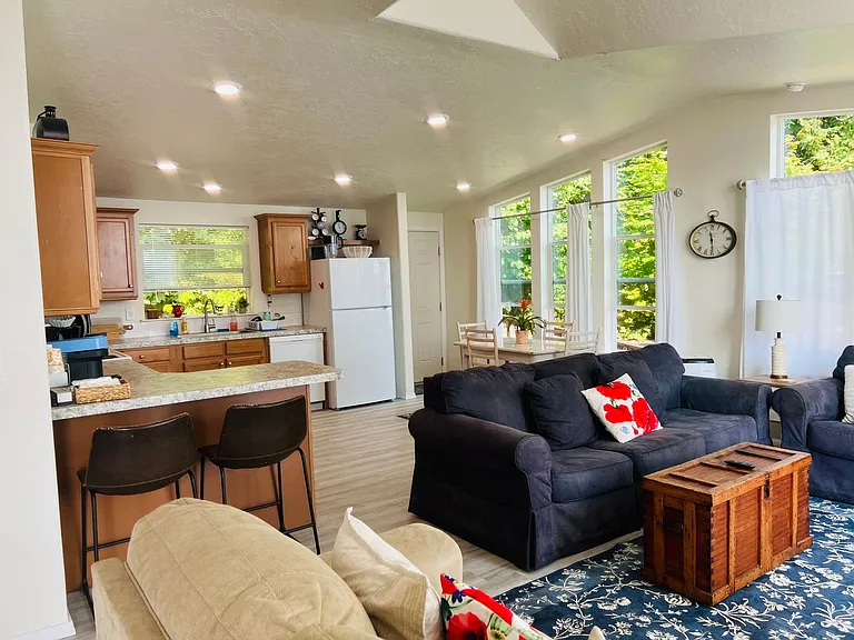 2936 Madrona Beach Rd NW — Photo 4