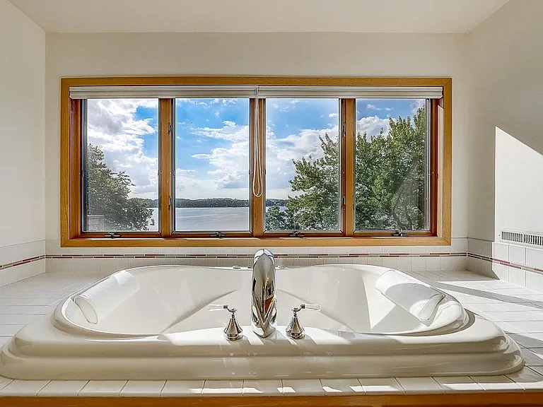 4216 Morris Park Rd — Photo 13