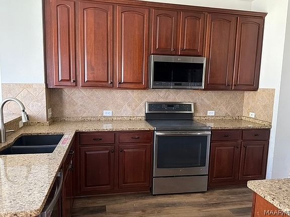 4th image of 9525 Helmsley Cir