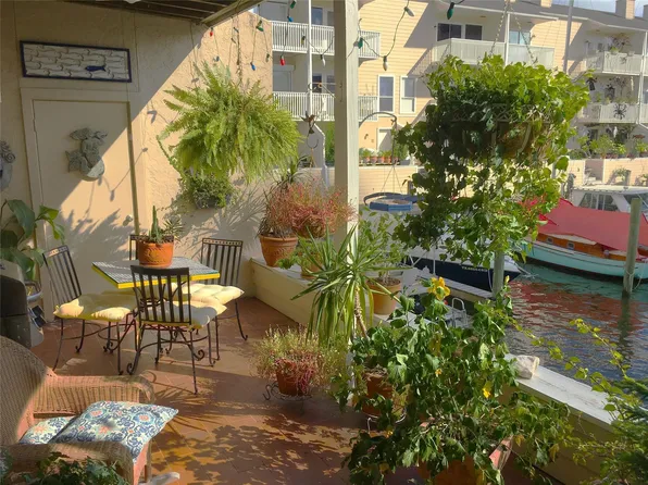 4747 Nasa Pkwy APT 104, Seabrook, TX 77586