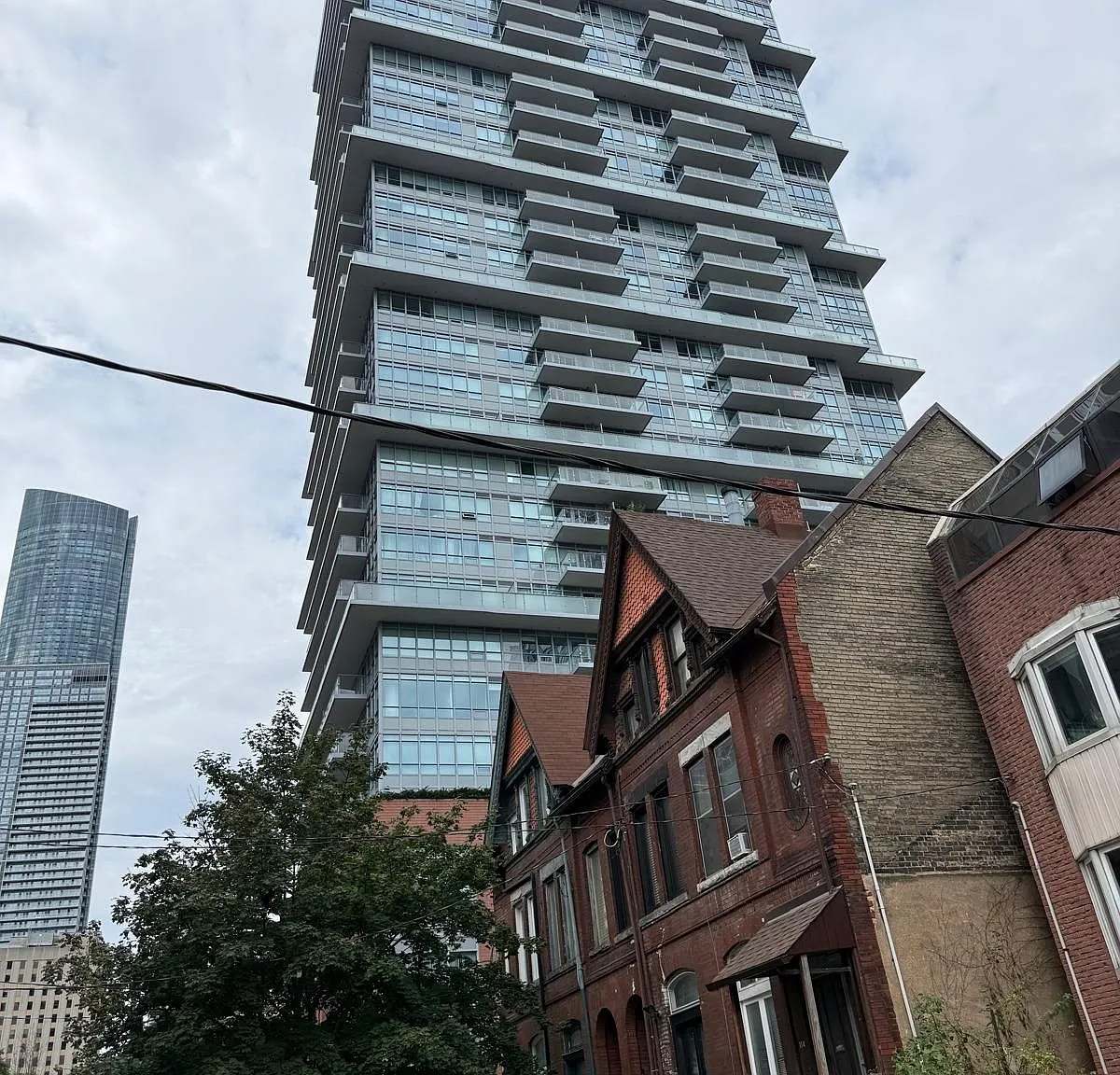 2 bed, $3,200 — Photo 1