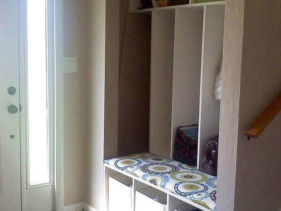 Front Entry w/ Built-in Storage