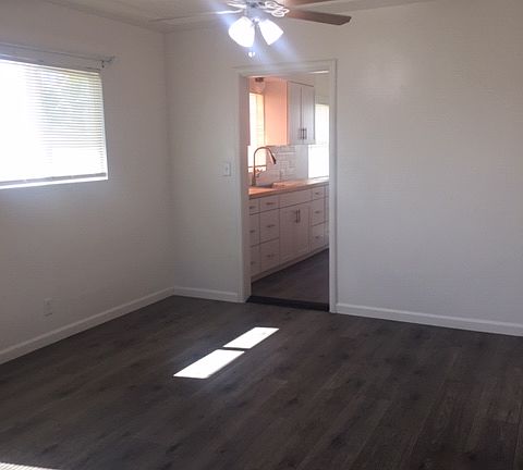 3rd image of 6712 Fig Ave #1