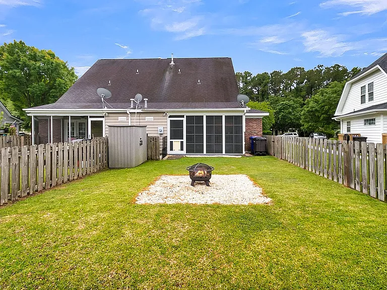 2117 Kings Gate Ln — Photo 26
