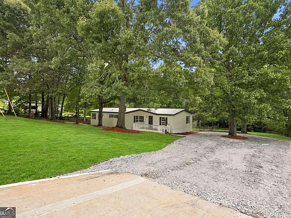 2nd image of 178 Hale Rd