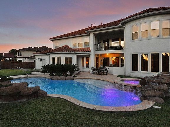 2nd image of 2502 Baywater Canyon Dr
