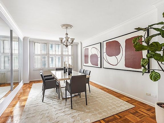 4th image of 201 E 62nd St APT 11A