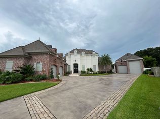 605 Green Springs Rd, Youngsville, LA 70592