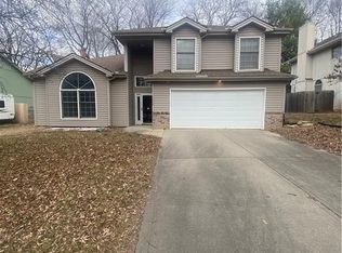 1600 NE 81st St, Kansas City, MO 64118