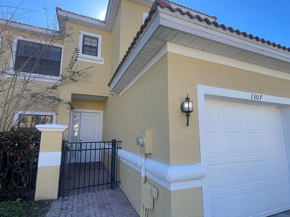 1st image of 1307 Clove Dr