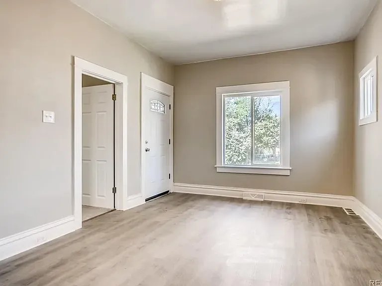 4352 Josephine St — Photo 3