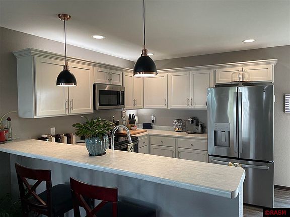 5th image of 1805 Bluestem Dr