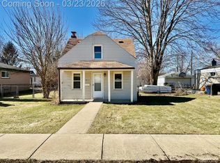 12111 Leverne Ave, Redford, MI 48239