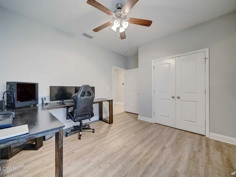 4018 Brook Stone Dr — Photo 17