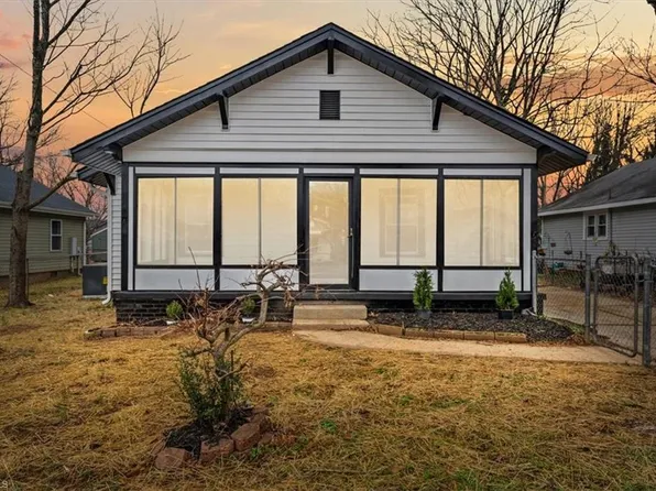 1610 Walker Pl, High Point, NC 27260