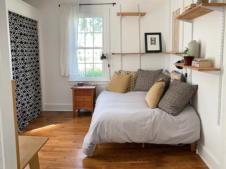 605 Midway Ave — Photo 6