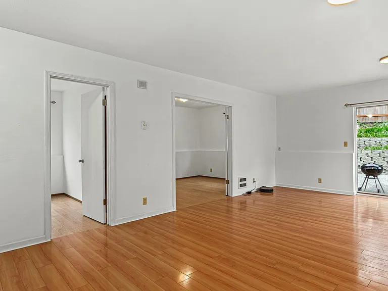 212 17th Ave #2 — Photo 8