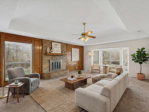 4th image of 180 Annetta Rd