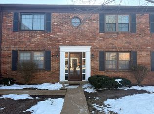 7925 Royal Arms Ct, Saint Louis, MO